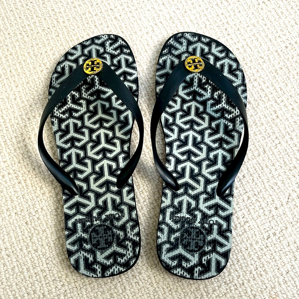 Tory Burch Size 10 Rubber Flip Flop